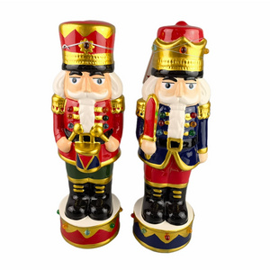 Christmas decoration ceramic life size nutcracker Custom 6ft nutcracker soldier statues with LED light