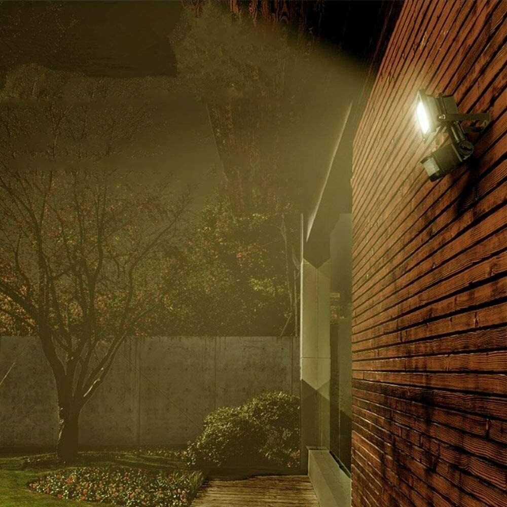 Outdoor Lighting Fixtures 10W 20W Waterproof Motion Sensor LED Security Lights Night Light for Garage/ Yard