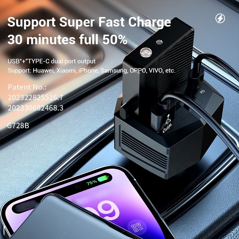 New PD+QC3.0 Mini Power Bank Car Charging USB Super Fast Charging Voltage Display Comes with Flashlight Car Charger