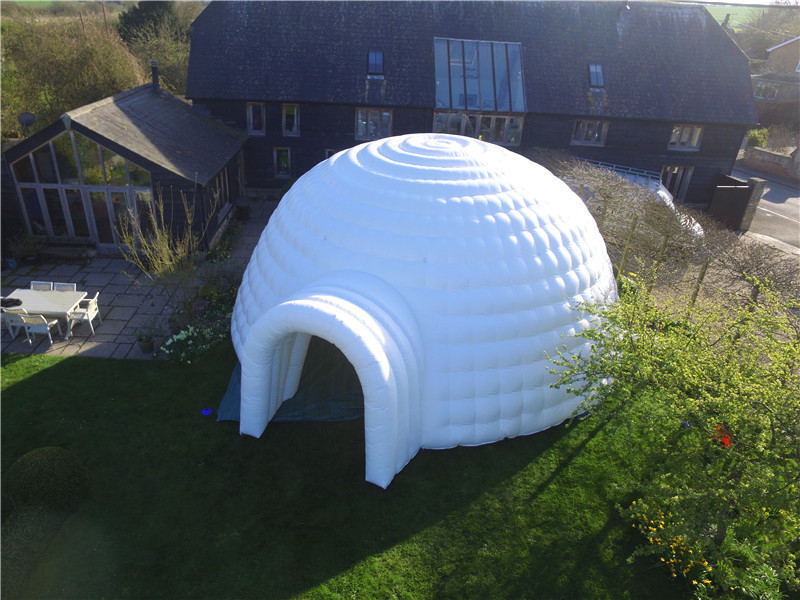 White big Inflatable  dome tents outdoor oxford inflatable igloo with tunnel