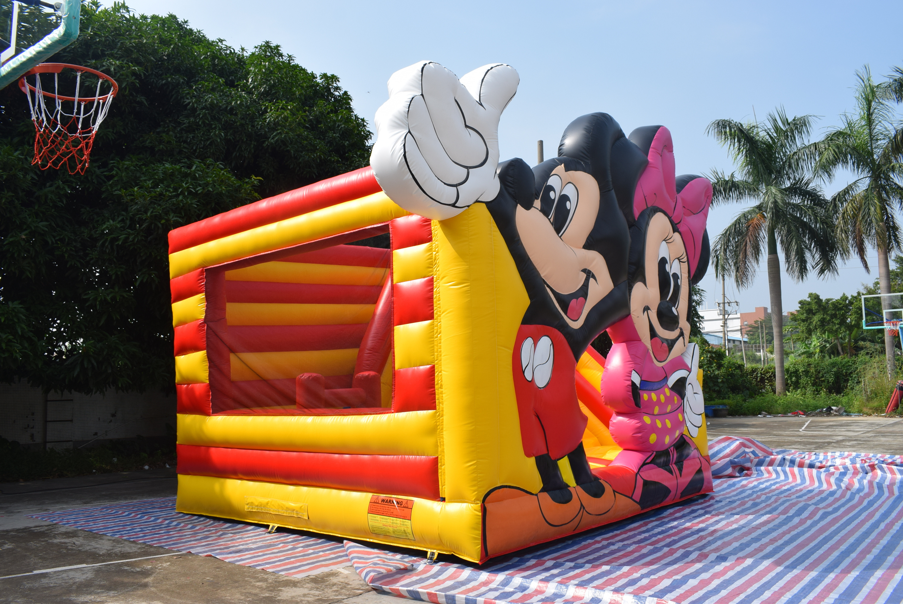 Wholesale jump house inflatable bouncer inflatable bouncer with basketball hoop used party jumpers for sale