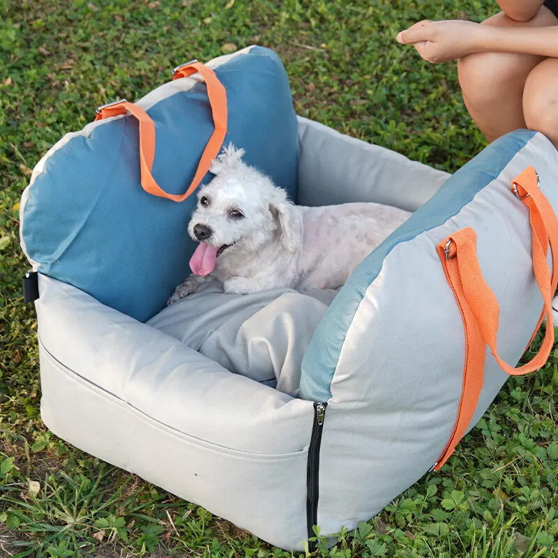 Luxury Dog Car Seat with Safe Belt and Dog Leash Travel Dog Bed Pet Carrier with Waterproof Quality Booster Seat