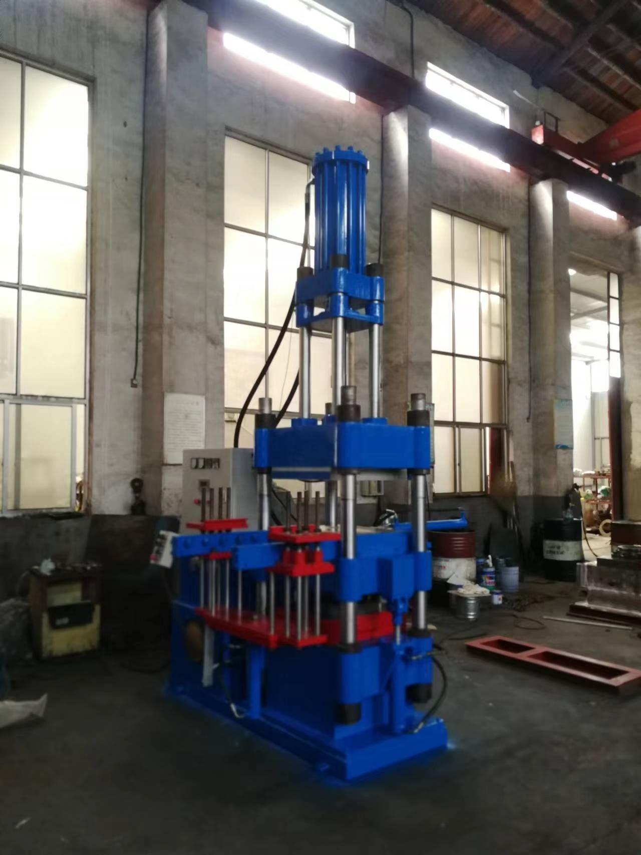 Automatic Hydraulic Press For Solid Tires Rubber Press Machine For Silicone Rubber Rubber Vulcanizing Press