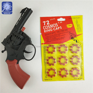 China safety 121 cowboy gun with 8 shots plastic ring disc bullet fireworks ring toy gun firecracker