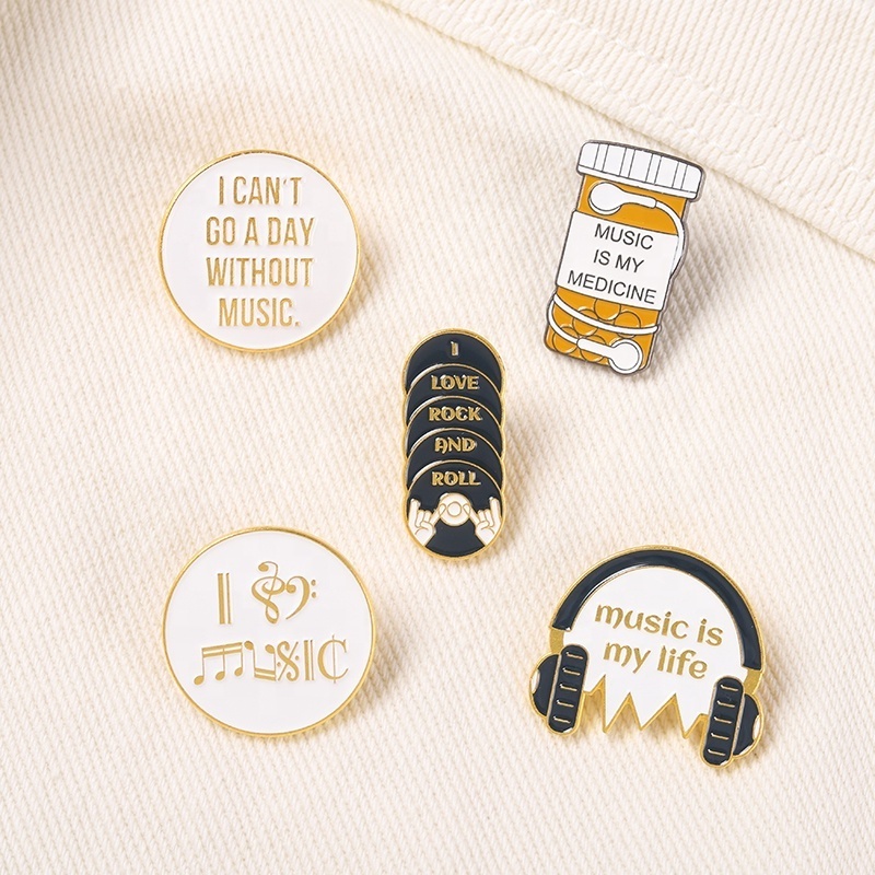 Wholesale Music Life Enamel Pins Earphone Note CD Rock n Roll Brooches Bag Hat Lapel Pin Badge Jewelry Gift for Music Lover