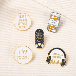 Wholesale Music Life Enamel Pins Earphone Note CD Rock n Roll Brooches Bag Hat Lapel Pin Badge Jewelry Gift for Music Lover