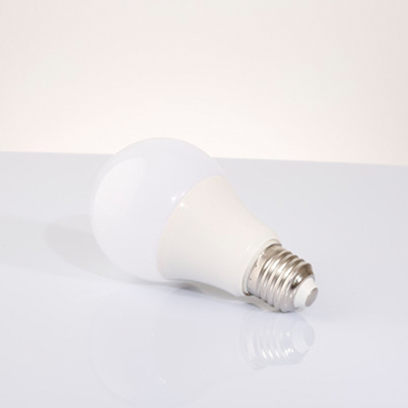 Led Plastic Aluminum Led Bulb E27 Screw Energy-Saving Bulb Light