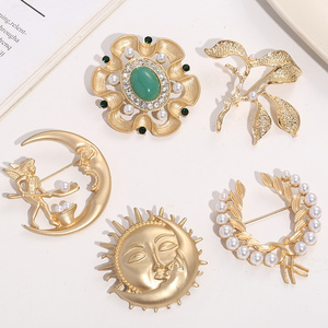 Wholesale Fashion Gold Sun Moon Brooches Women Custom Gold Sun Brooch Pin