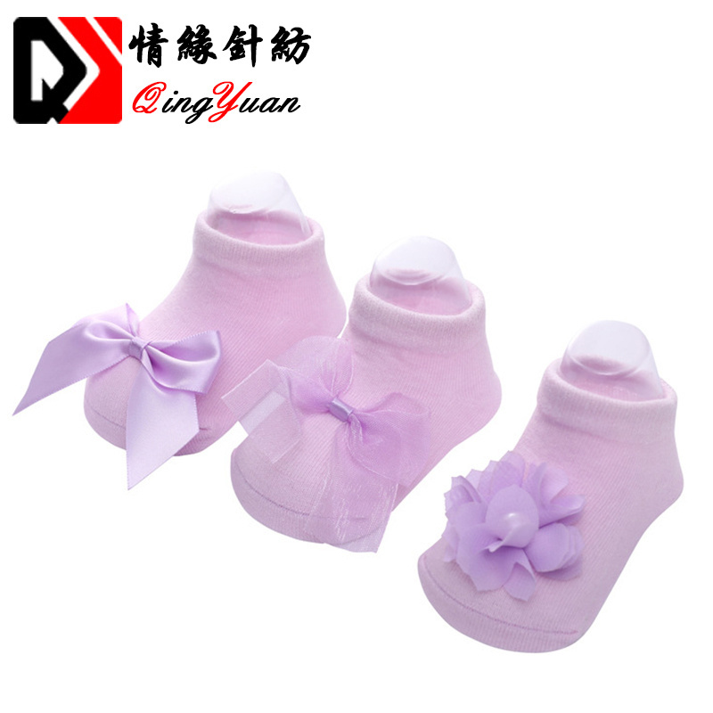 Wholesaler custom Bow-knot candy princess cute lace cotton anti-slip newborn baby floor socks