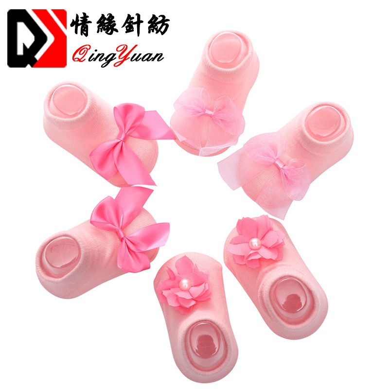 Wholesaler custom Bow-knot candy princess cute lace cotton anti-slip newborn baby floor socks