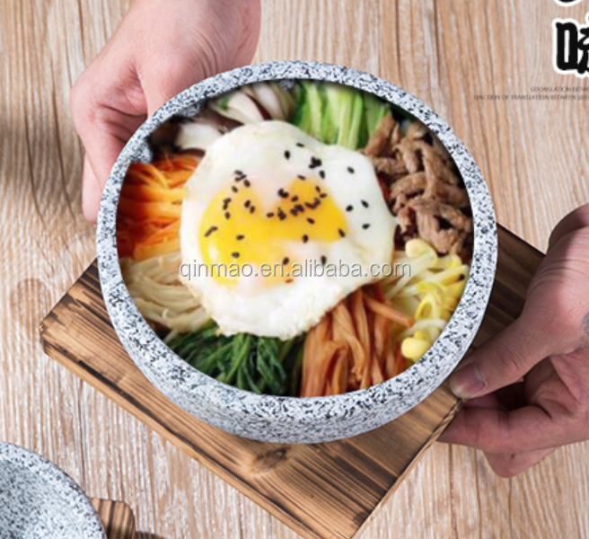 Wholesale Natural Green Stone Cookware Granite Stone Bowl Pot with Wood Base for Korean Dolsot Soup Rice Noodle Sizzling Food