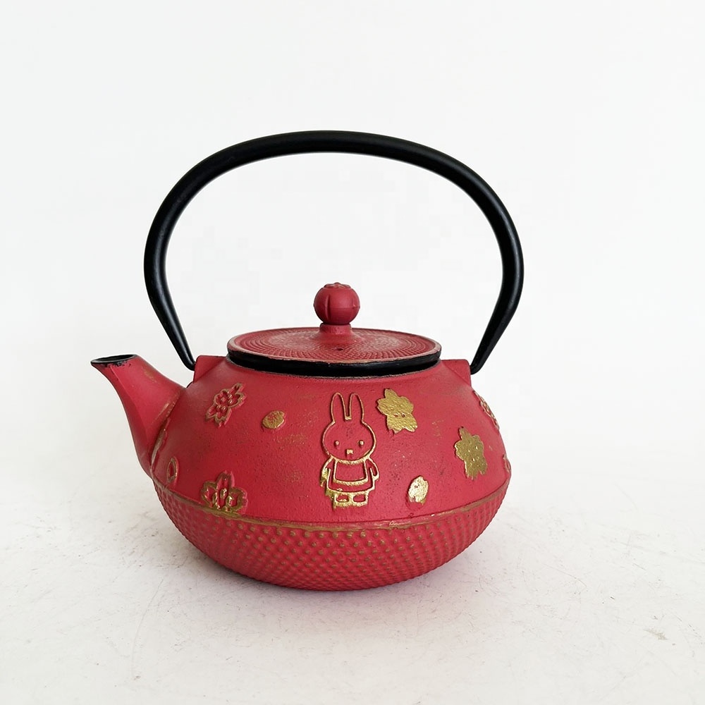 Red Chinese Tea Kettle 650ml Cast Iron Teapot with Stainless Steel Infuser Tetsubin