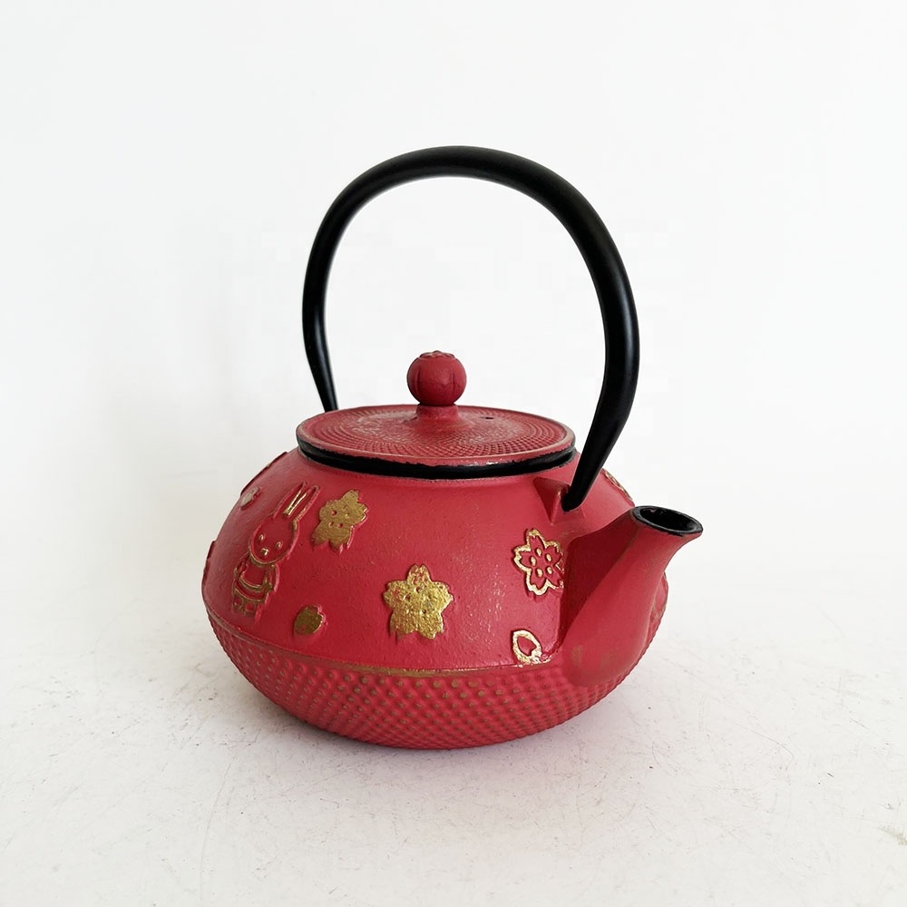 Red Chinese Tea Kettle 650ml Cast Iron Teapot with Stainless Steel Infuser Tetsubin