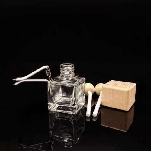 Wholesale 10ml Air Freshener Diffuser Empty Frosted Clear Car Hanging Perfume Bottle With Wooden Cap