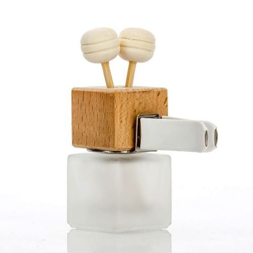 Wholesale 10ml Air Freshener Diffuser Empty Frosted Clear Car Hanging Perfume Bottle With Wooden Cap