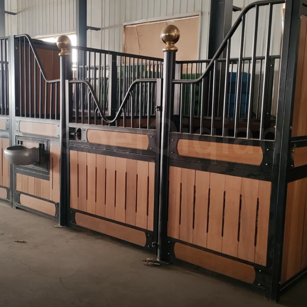 Luxury Metal Steel Frame Front Door Board PVC Horse Stable Horse Stall