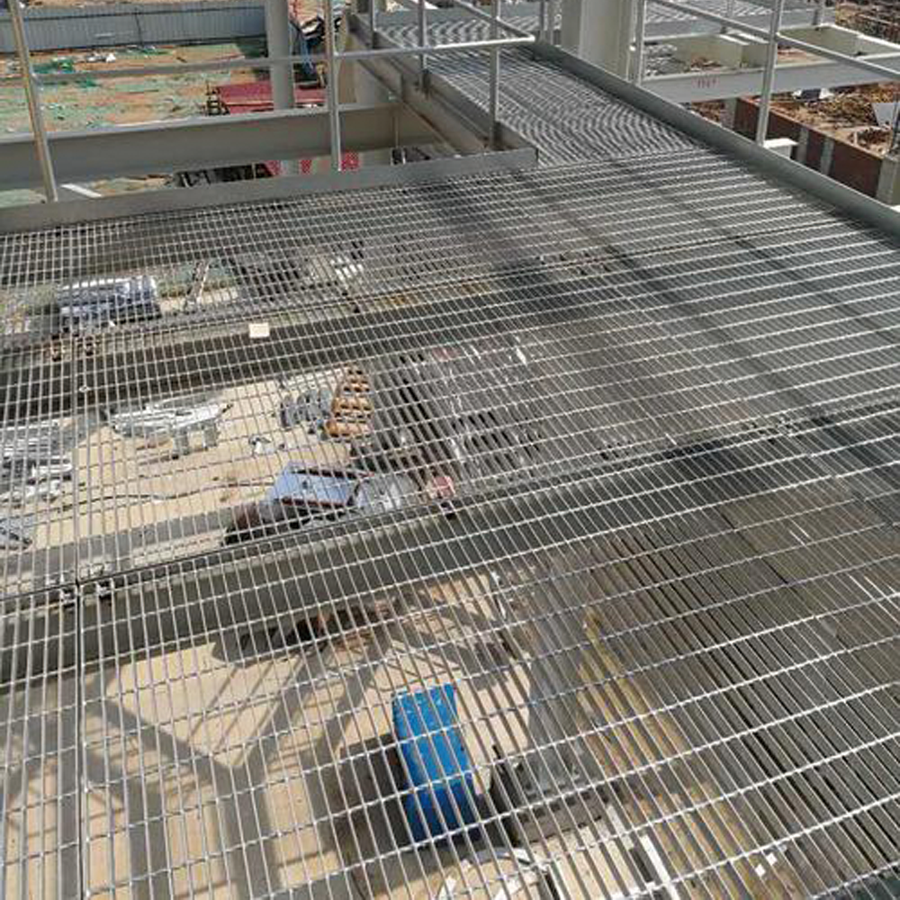 Hebei Factory Hot dip galvanized Safety walkway steel grid panel platform bar grating Black Finish perforated steel walk grating