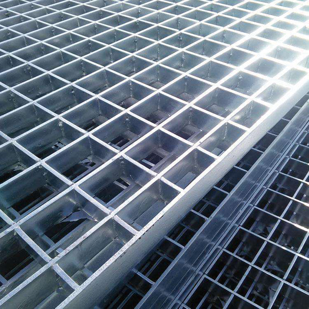 Hebei Factory Hot dip galvanized Safety walkway steel grid panel platform bar grating Black Finish perforated steel walk grating