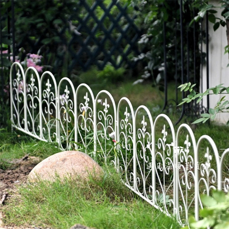 Garden Yard Wrought Iron Small Fence Flower Climbing Frame Garden Flower Bracket Plant Climbing Frame Garden Fence