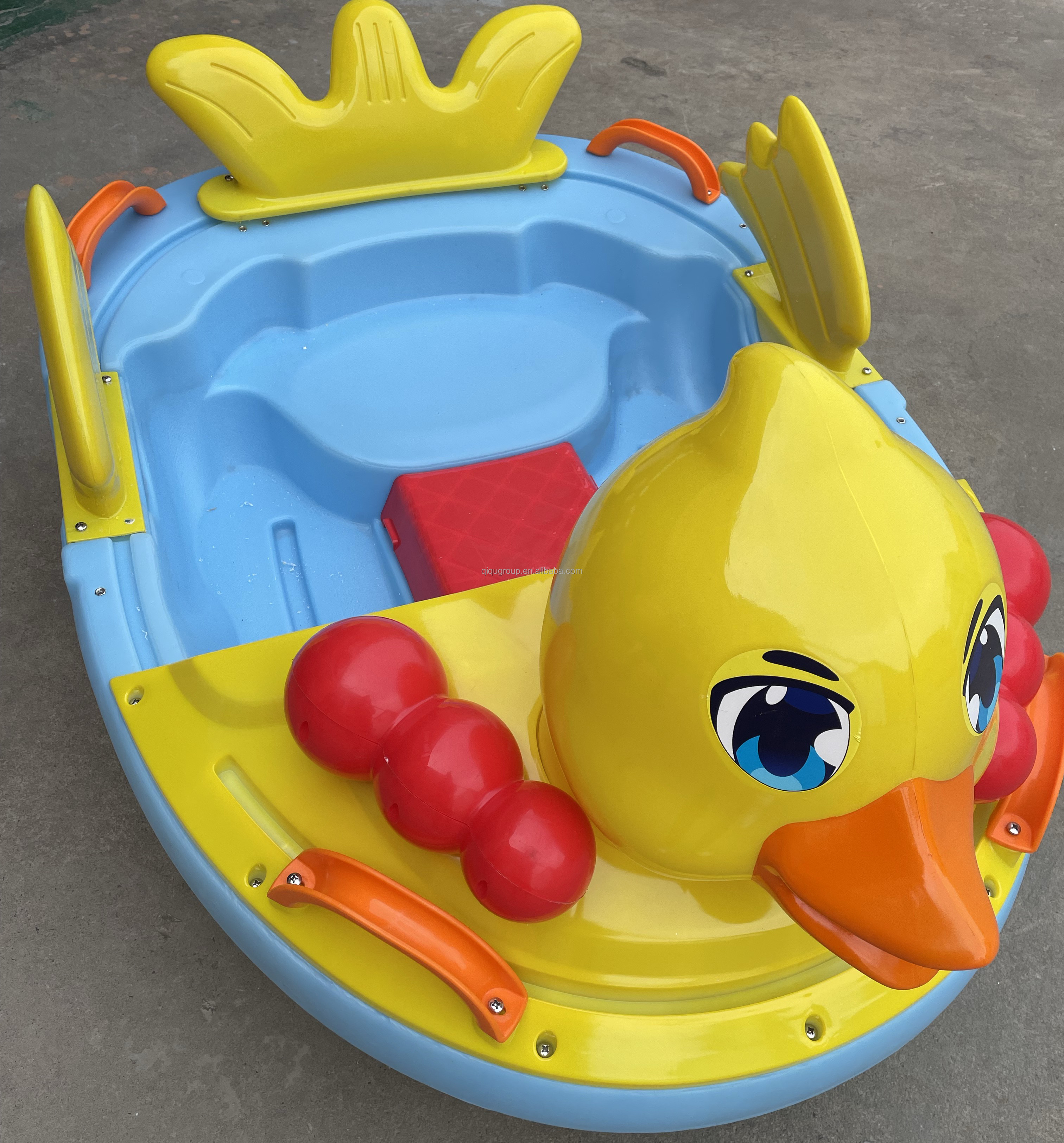 Water park equipment manufacturer supply adults duck pedal boat electric paddle boat