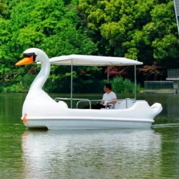 2024 Fresh style 4-6 person electric for lake outings flamingo swan pedal boat