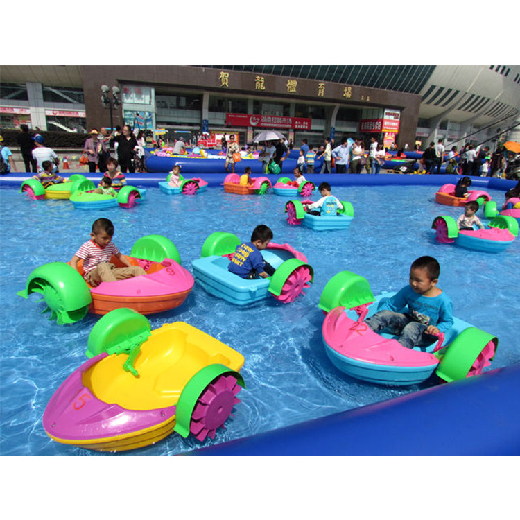 The Newest Fun Amusement Park Cheap Plastic Small Hand Pedal Boat with Inflatable Swimming Pool Kids  Hand Paddle Boats