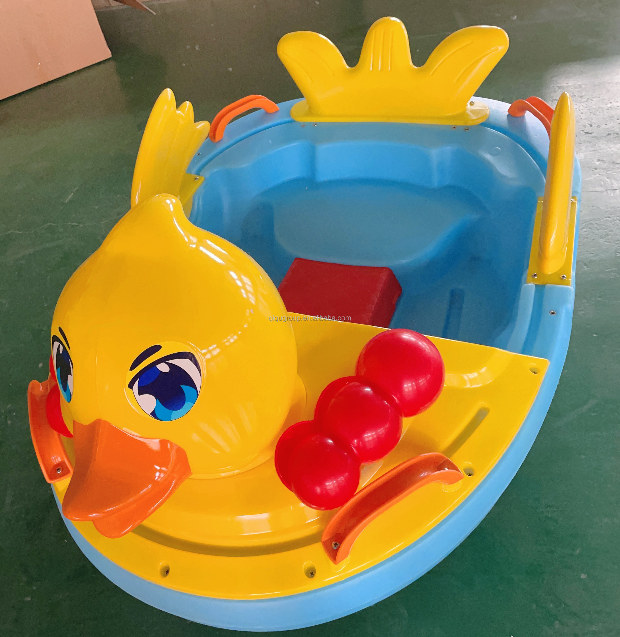 Water park equipment manufacturer supply adults duck pedal boat electric paddle boat