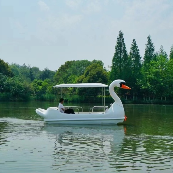 2024 Fresh style 4-6 person electric for lake outings flamingo swan pedal boat