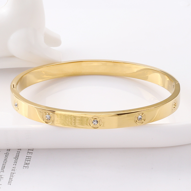 2022 hot selling luxury stainless steel bracelet charming women gold bangles