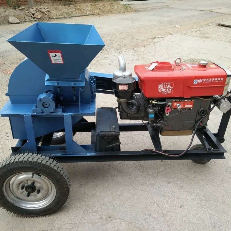 Forestry machinery small garden tree hammer mill crusher Palm Leaves Coconut Husk Sawdust Crusher Machine coconut husk shredder