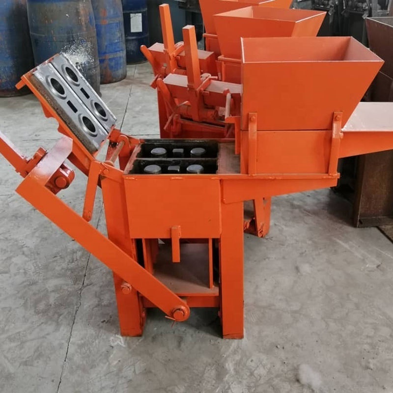 Small making money machine QMR2-40 manual soil clay interlocking blocks moulding machine in kenya