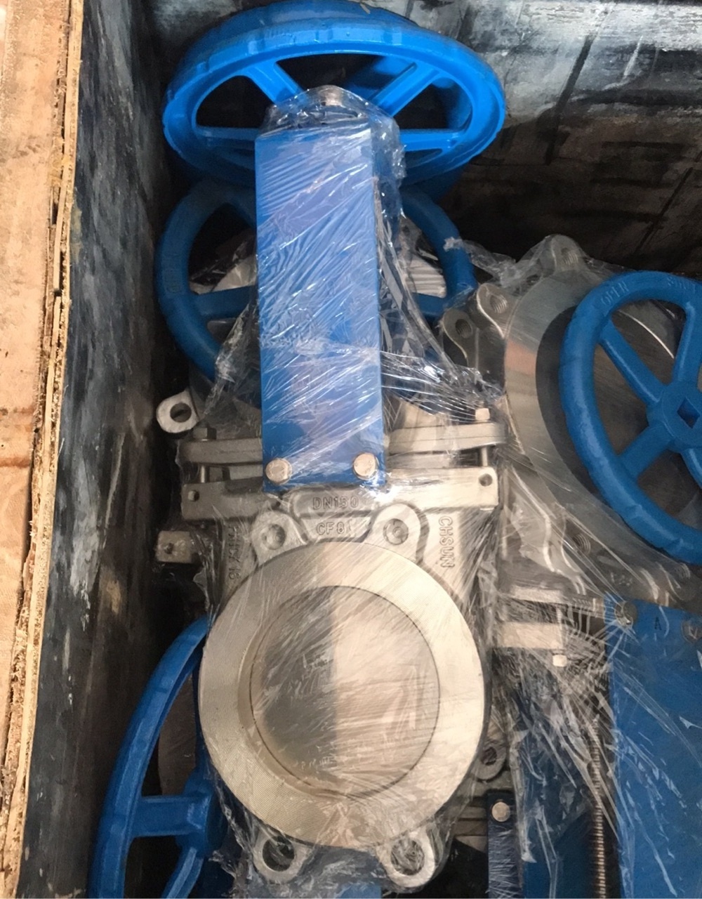 QBseries DN200 DN300 DN400  Manual unidirectional seal stainless steel knife gate valve with handwheel #