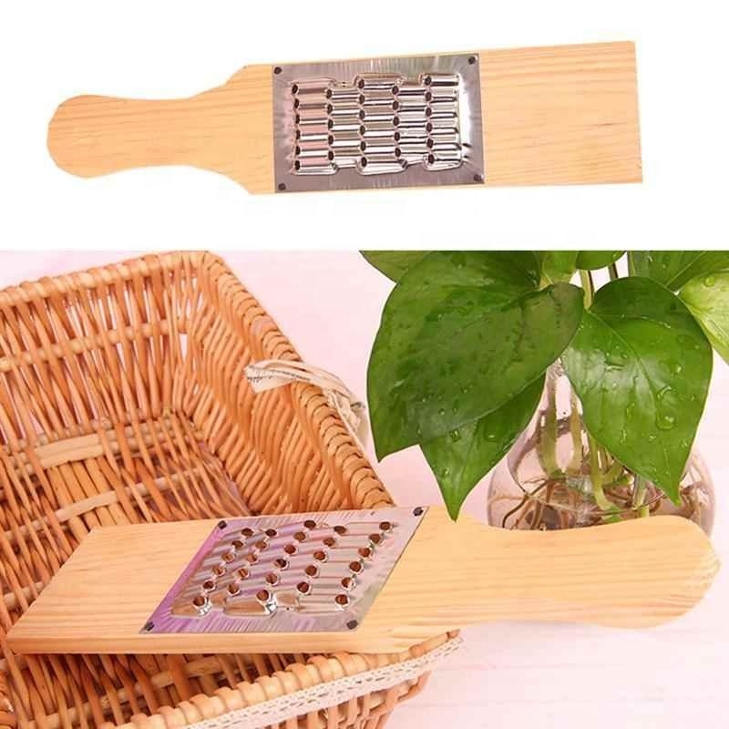 A Practical Delicate Kitchen Grater For Daily Shredding Potato And Radish Kitchen Grater Potato Carrot Shredder