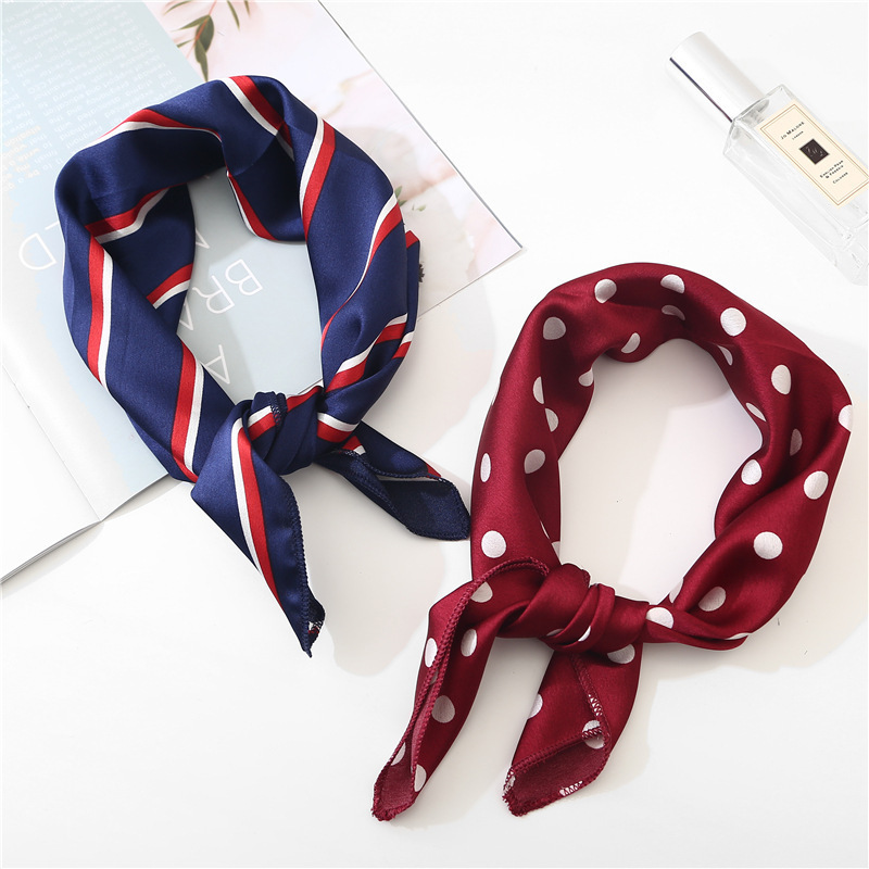 Q846 Women Printing Silk Satin Square Scarf Bandanas Airlines Stewardess Neckerchief 50 * 50cm Silk Scarves