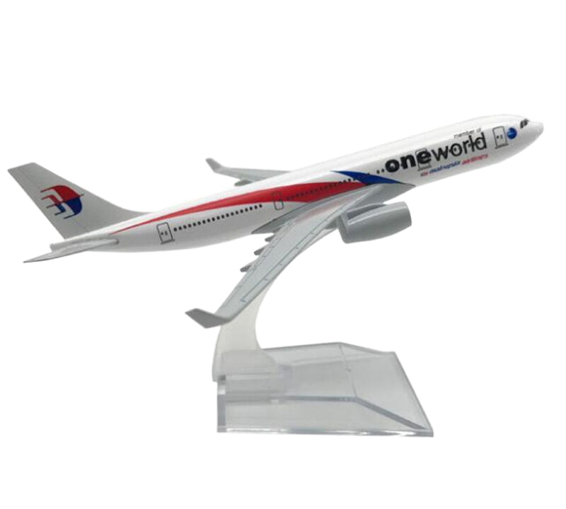 Disposable A330 A350 A380 B737 B747 B777 Malaysia Airline Model Airplane Scale Model Aircraft Gifts & Crafts