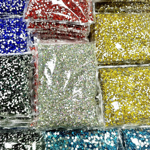 Wholesale Rhinestones 200 Colors 14400pcs  Glue On Glass Flat Back Rhinestone Bulk  Glass Rhinestone Crystal For Garment