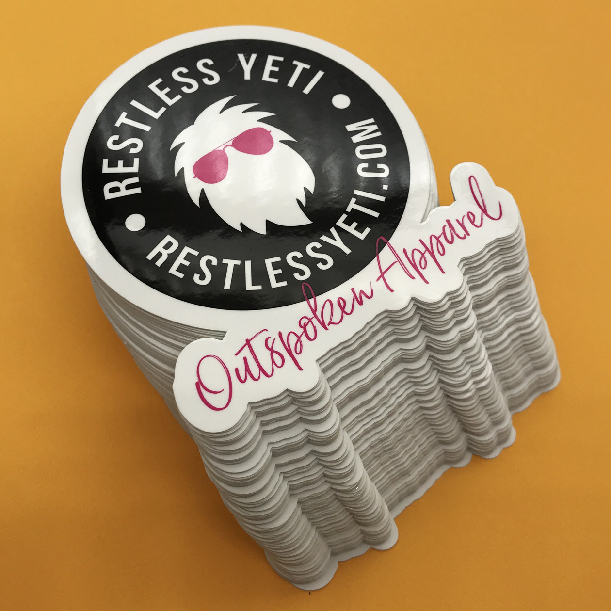 Custom Printed Adhesive Label Hat Sticker Vinyl Waterproof UV Resistant Sticker Die Cut