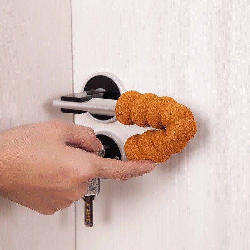 Door handle Anti-knock Bedroom door lock mat anti-static door knob gloves Universal winter