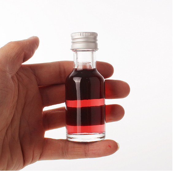 2022 New Wholesale 50ml Mini Small Sample Alcohol Juice Drinks Glass Wine Liquor Glass Bottle With Screw Lid for sale