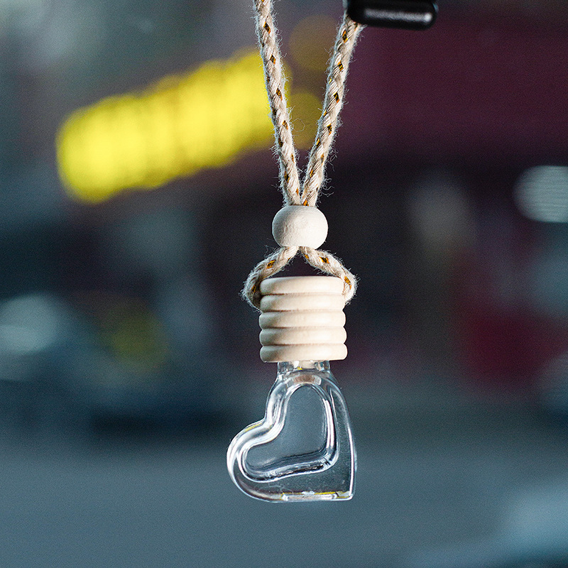 F New 7ml Hanging heart Shape Glass Car Perfume Bottles 6ml Empty car Diffuser Car hanging perfume bottle with wooden cap