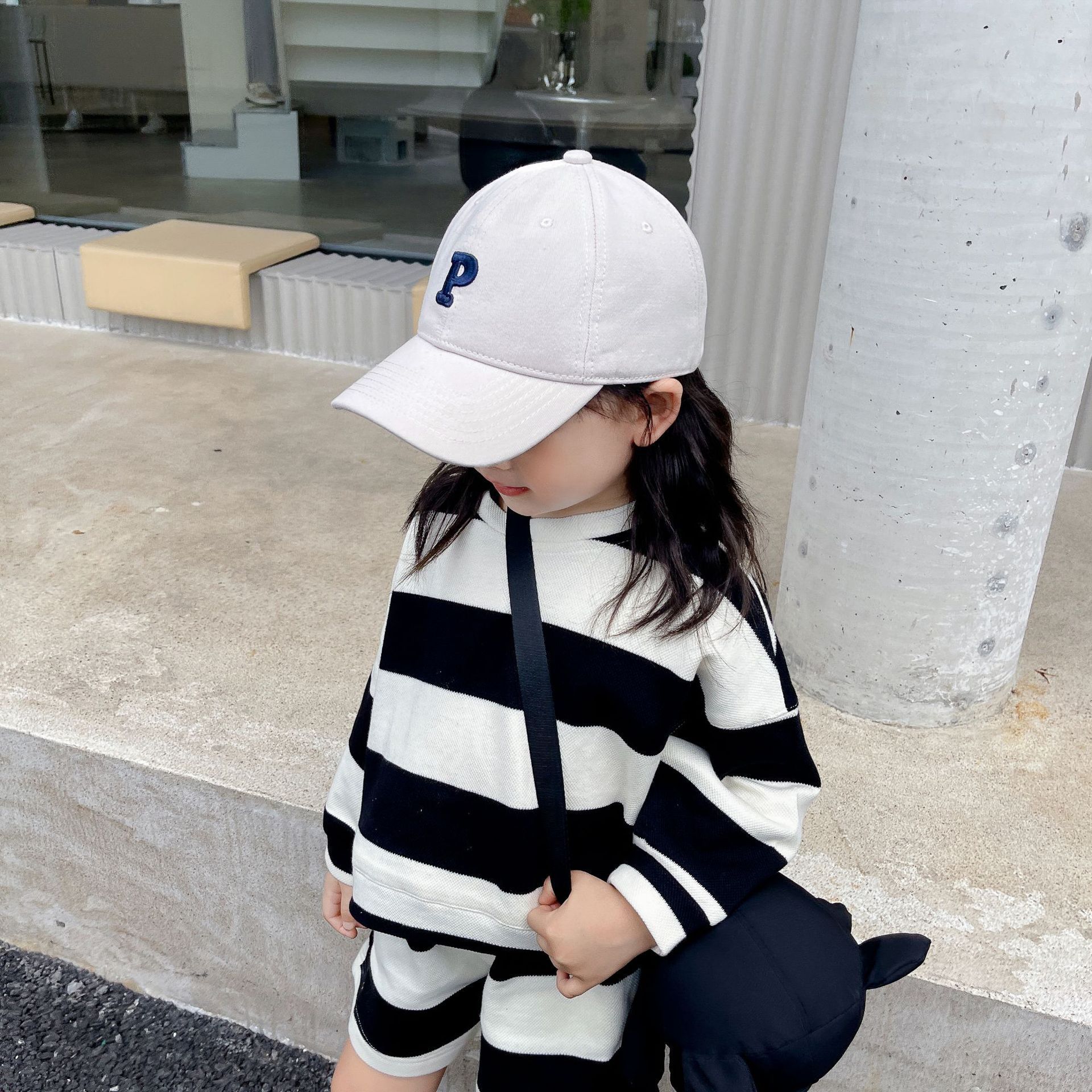 Customize Logo Children's hat  P letter baseball cap Boys and girls solid color foreign style hip hop cap