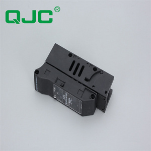 QJC New Type AC fuse 160A 1P 690V Panel Mount Din Fuse Disconnect Battery Fuse Link Switch