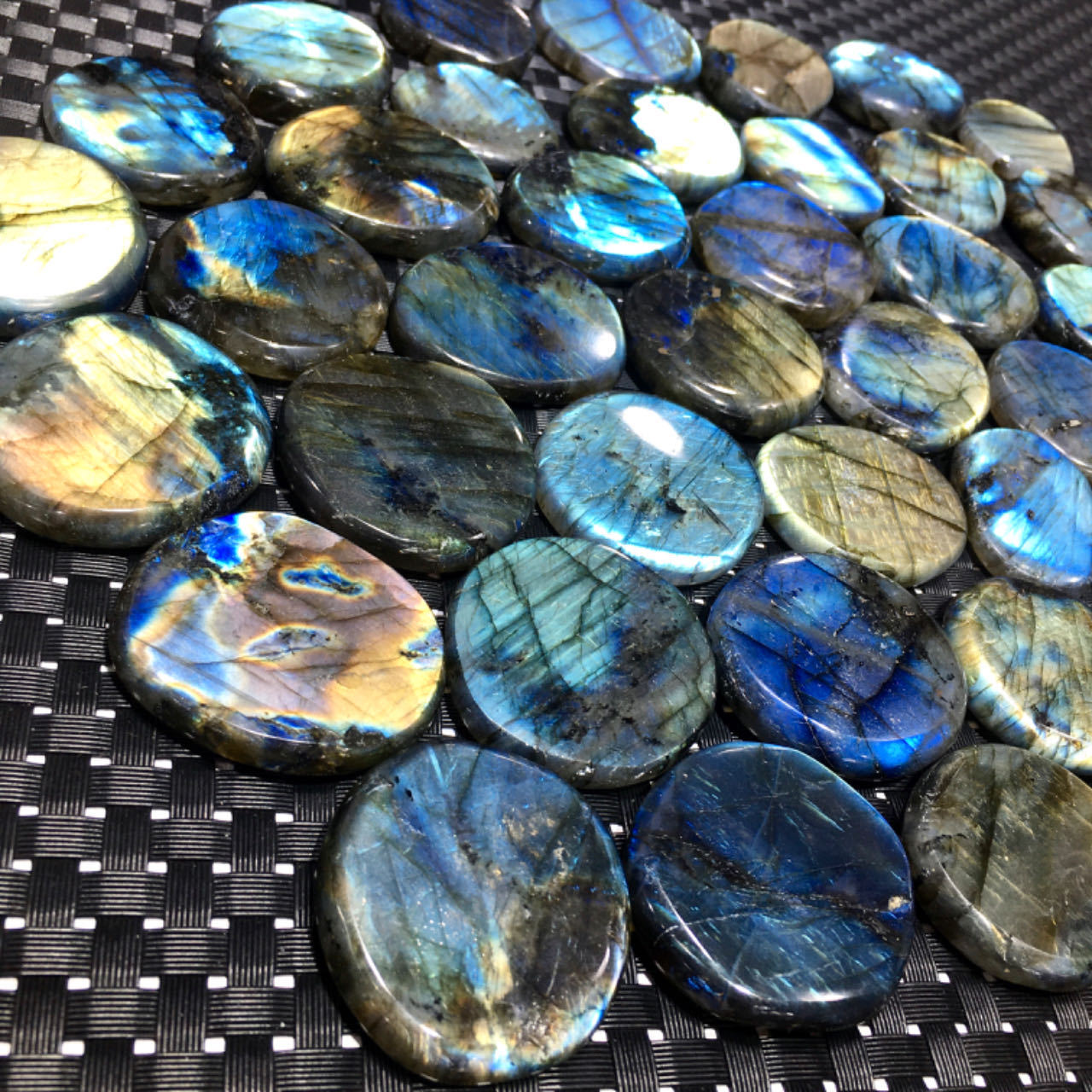 High Quality Labradorite Polished Flashy Mix Color Labradorite Slice Healing Crystal Gemstone Slice For Sale