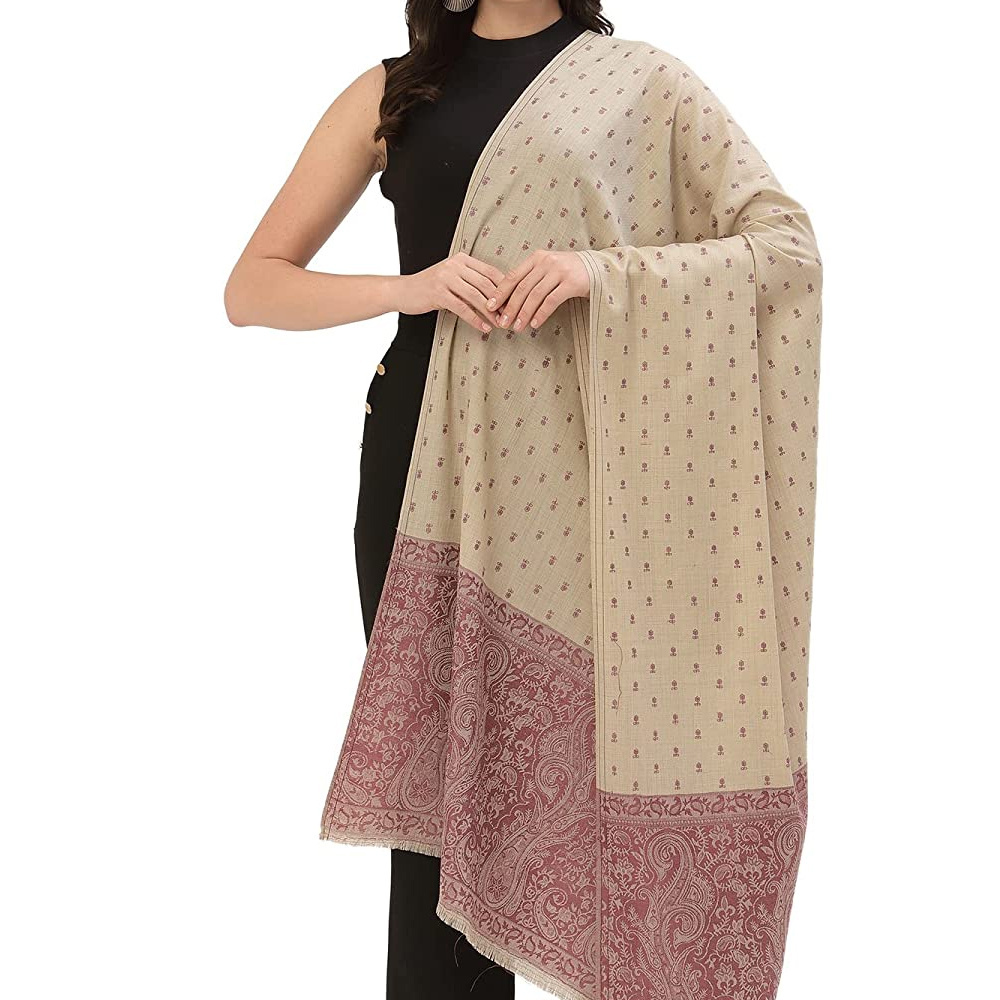 Wholesale fashion solid color cashmere women shawl custom logo scarf with tassel in high quality suitable price Pakistan