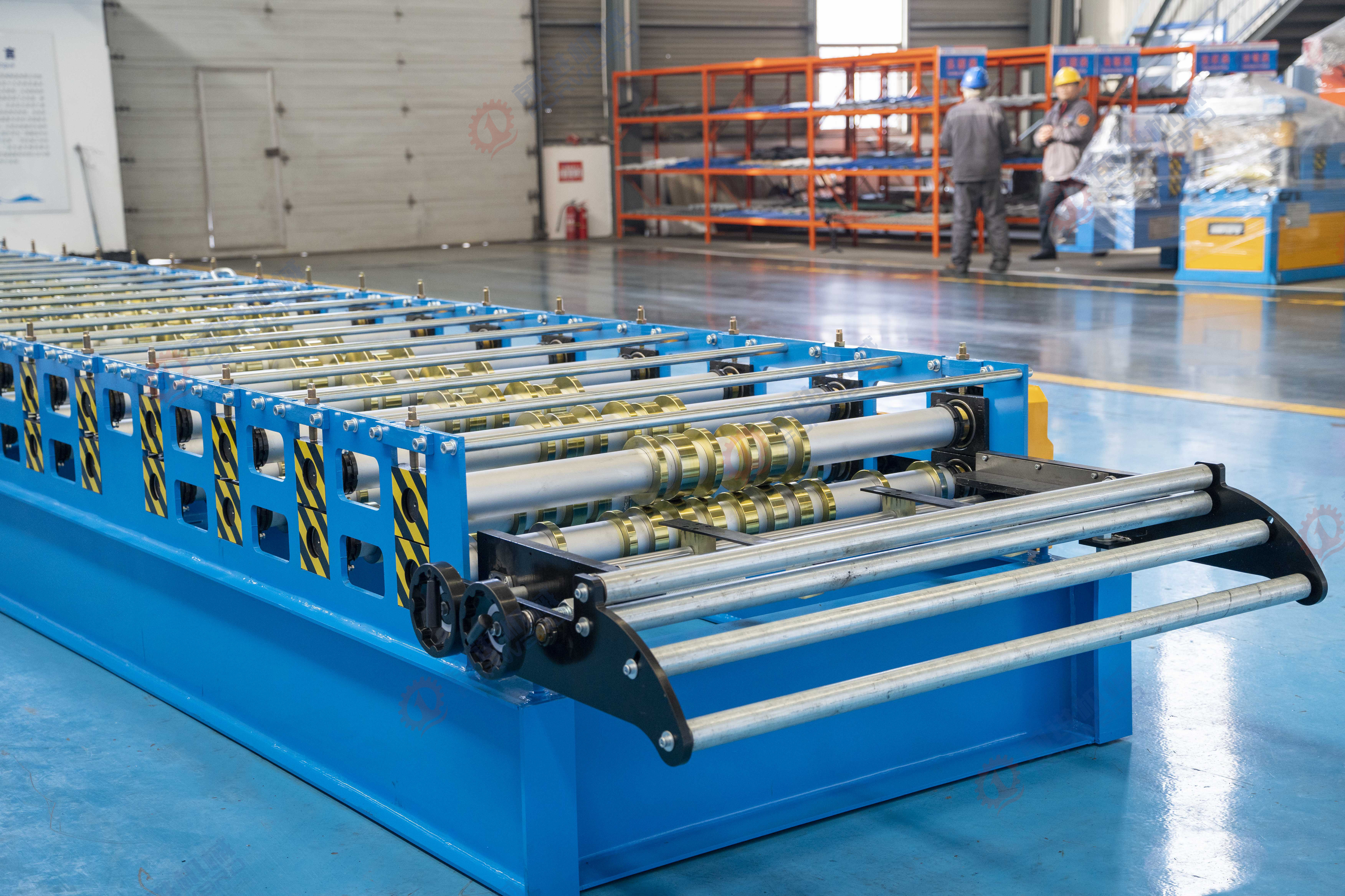 FORWARD Cutting-Edge Trapezoidal Roll Forming Machine for Roofing Applications