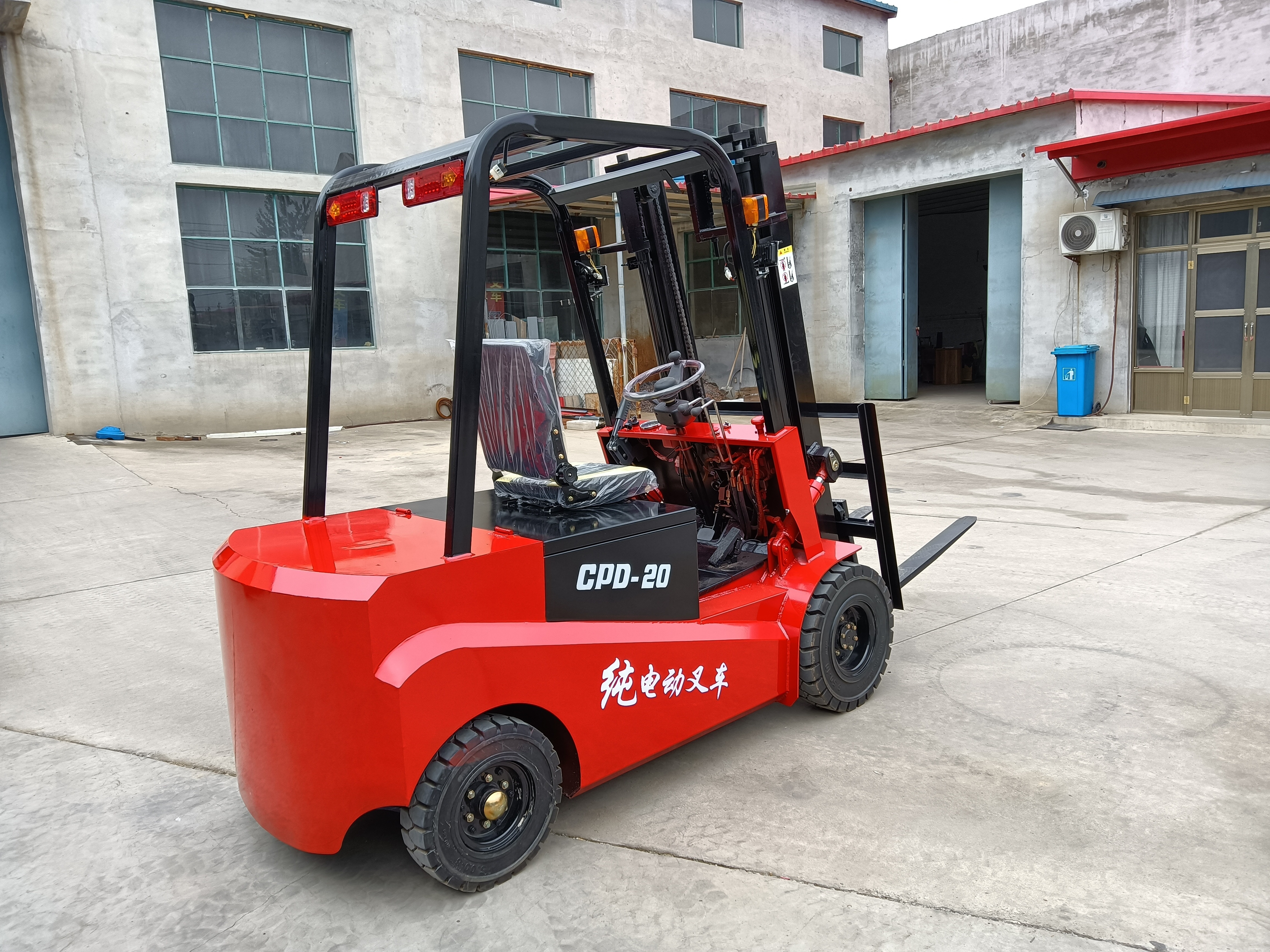 2 ton Environmentally friendly electric transpallet diesel  container mast side shift powered  forklift