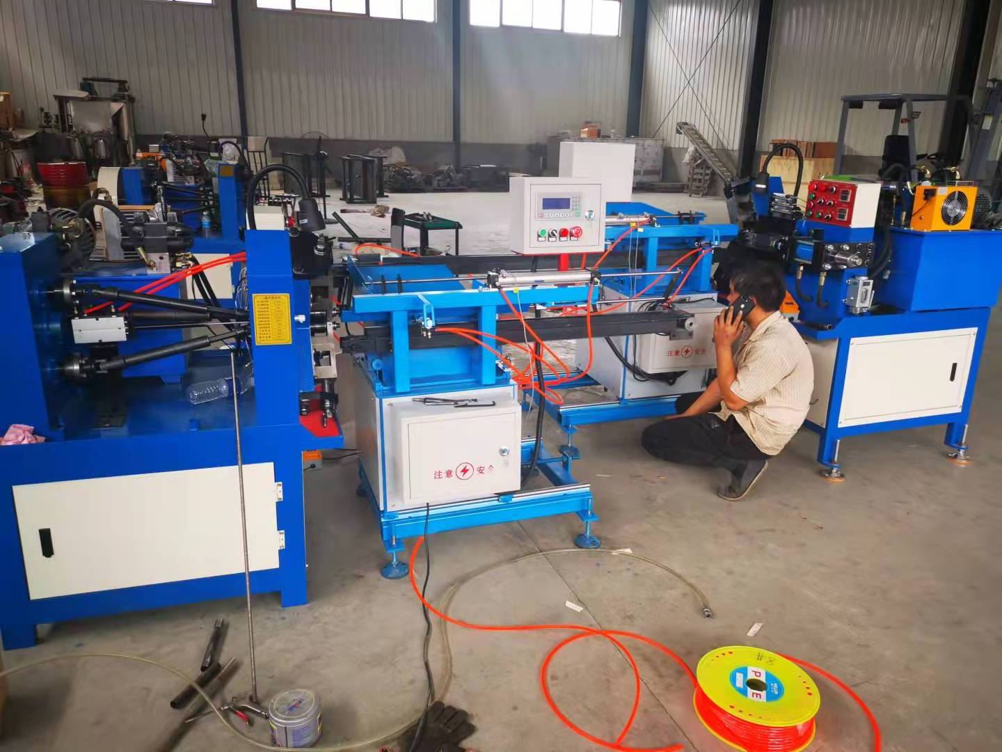 Round tube outer circular pattern forming machine hydraulic steel pipe three axis thread rolling machine