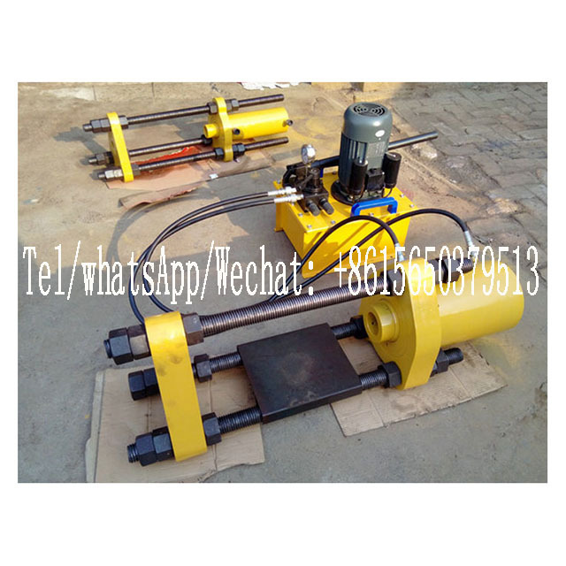 Crawler pin disassembly and assembly machine Field track pin dismantling and installation site Engineering chain press