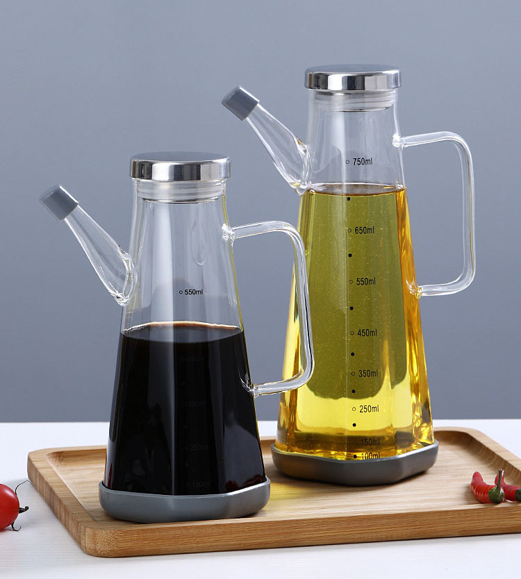 High borosilicate glass oil pot Large capacity stainless steel lid oil dispenser with scale