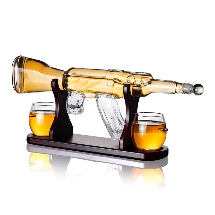 AK 47 gun shaped glass liquor wine bottle glass vodka bottle with 2 glasses and wooden base